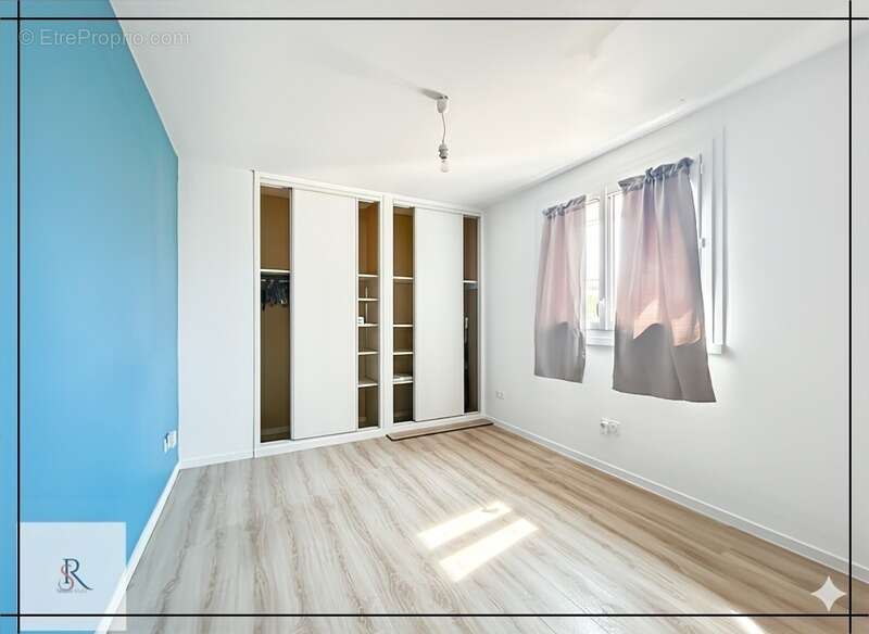 Maison à SAINT-NICOLAS-DE-LA-GRAVE