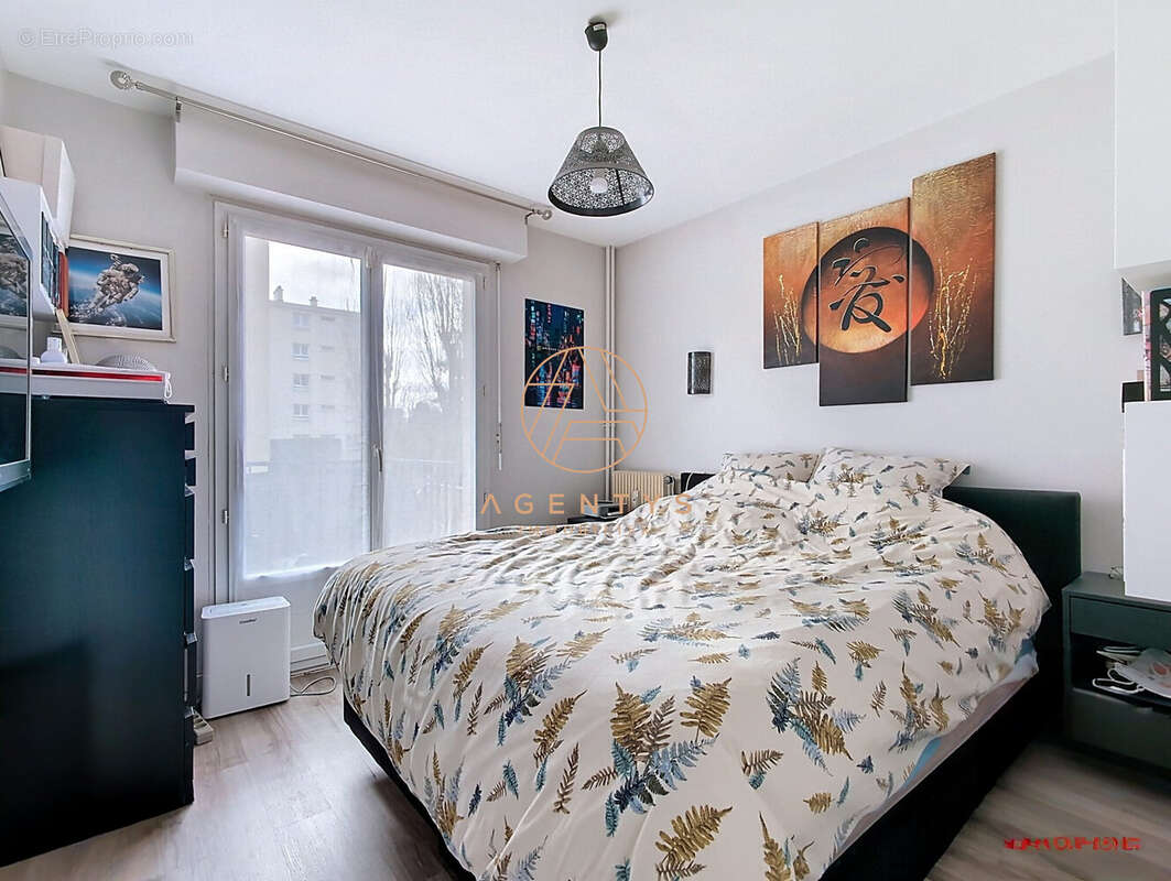 Appartement à SAINT-MAUR-DES-FOSSES