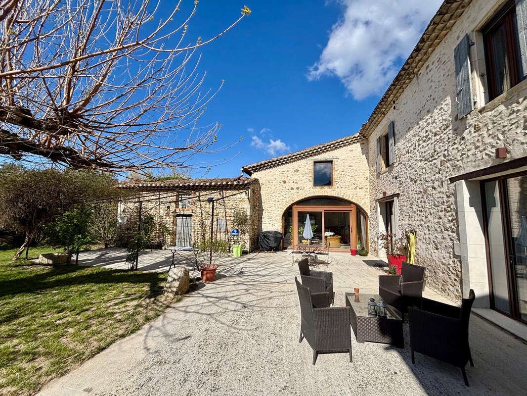 Maison à BONLIEU-SUR-ROUBION