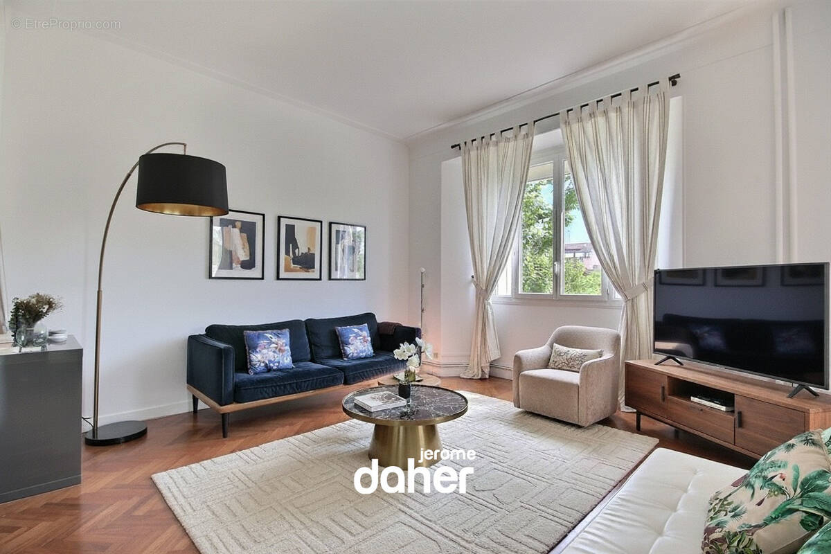 Appartement à MARSEILLE-8E