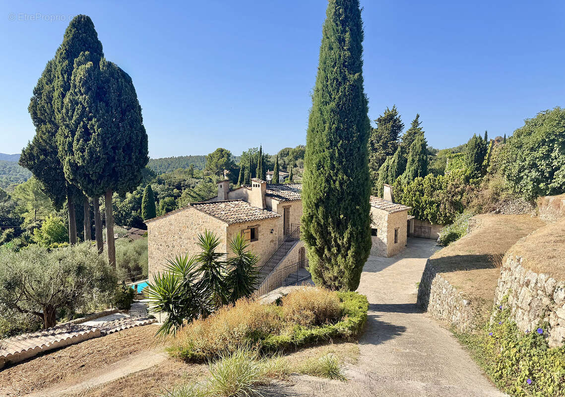 Maison à SPERACEDES