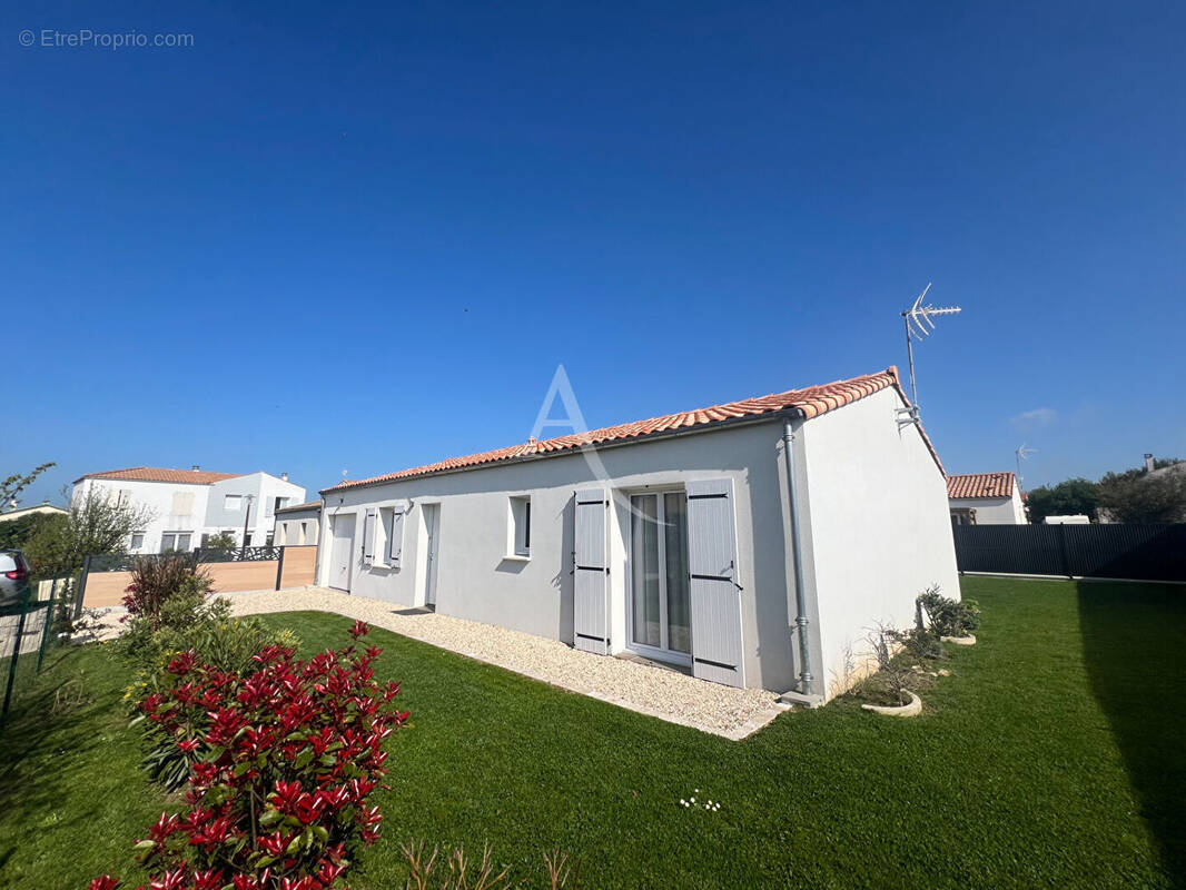 Maison à PORT-DES-BARQUES