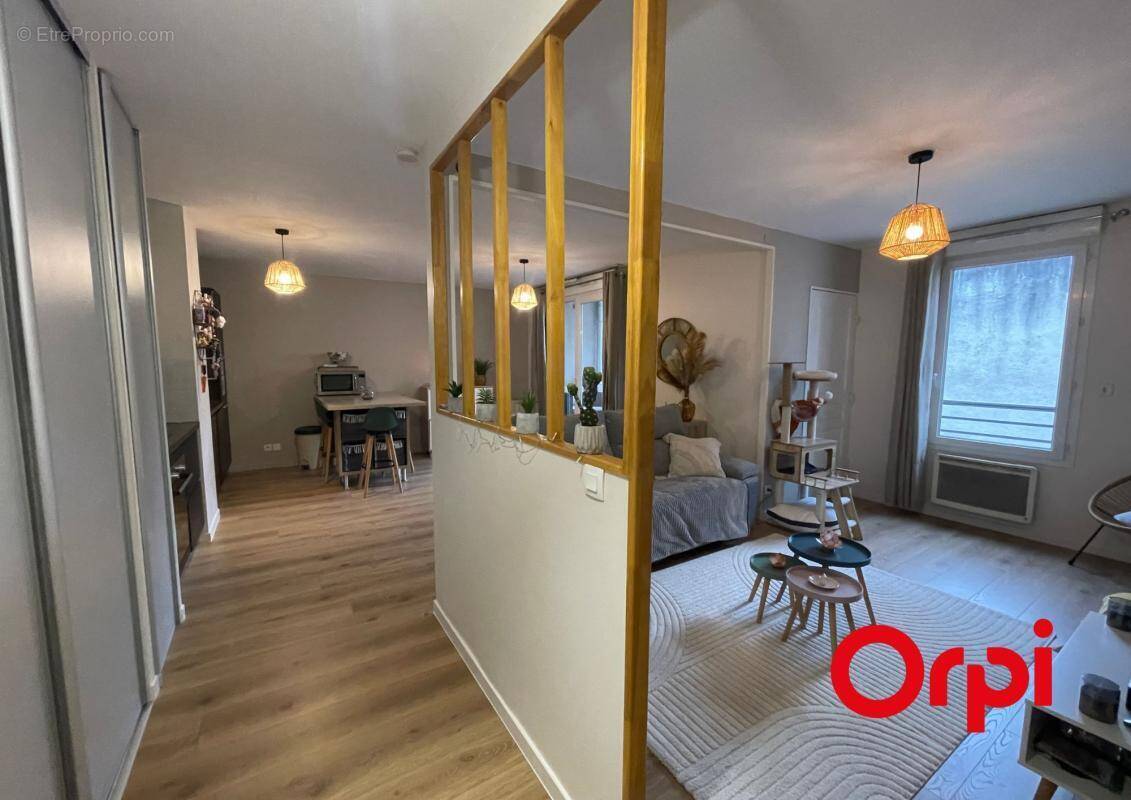 Appartement à VENISSIEUX