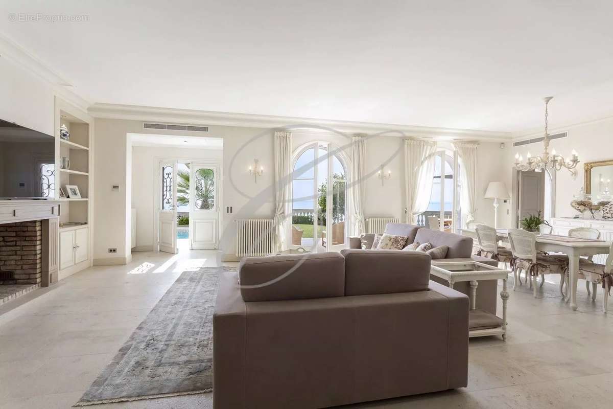 Maison à ROQUEBRUNE-CAP-MARTIN