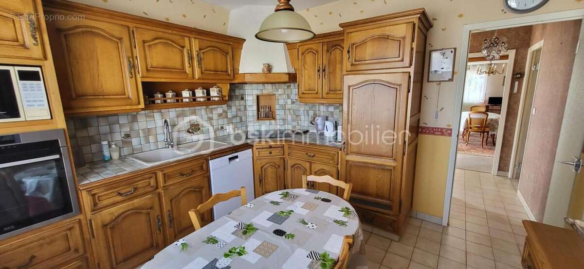 Maison familiale de plain-pied – La Chapelle-Saint-Mesmin - photo 4