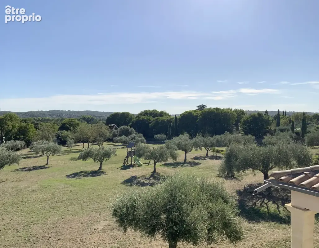 Propriété située à Uzès dans un secteur résidentiel. - photo 22