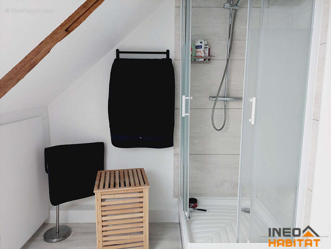 Appartement à MELESSE