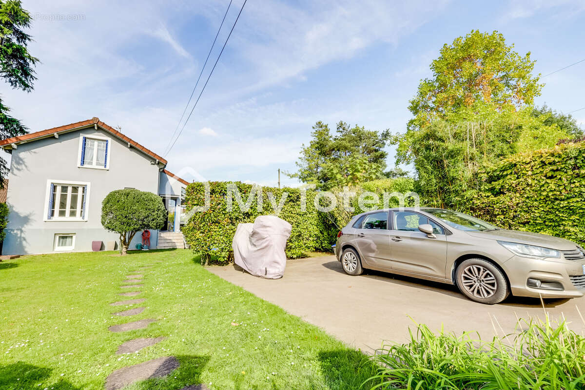 Maison à VILLIERS-SUR-MARNE