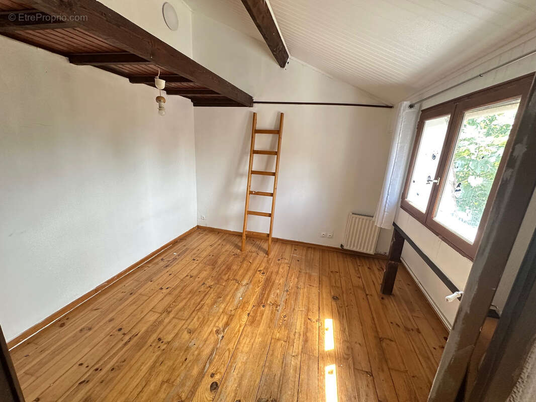 Maison garges-les-gonesse 4 pieces avec dependance - photo 5