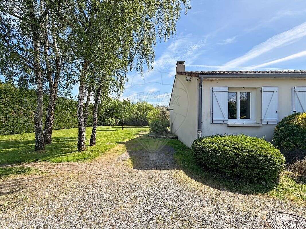 Maison à LE LOROUX-BOTTEREAU