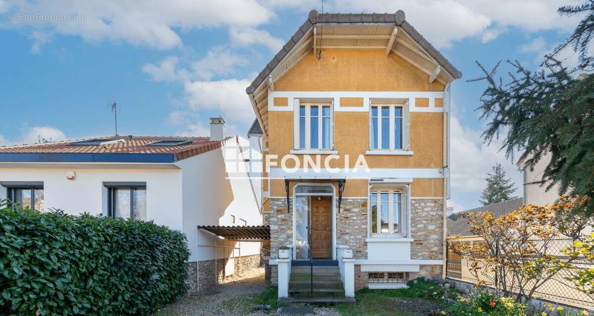 Maison à ERMONT