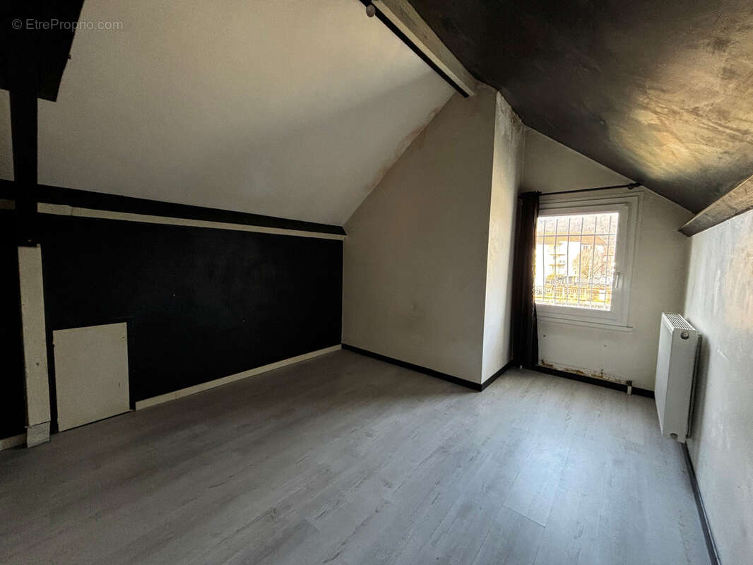 Maison à VOUJEAUCOURT