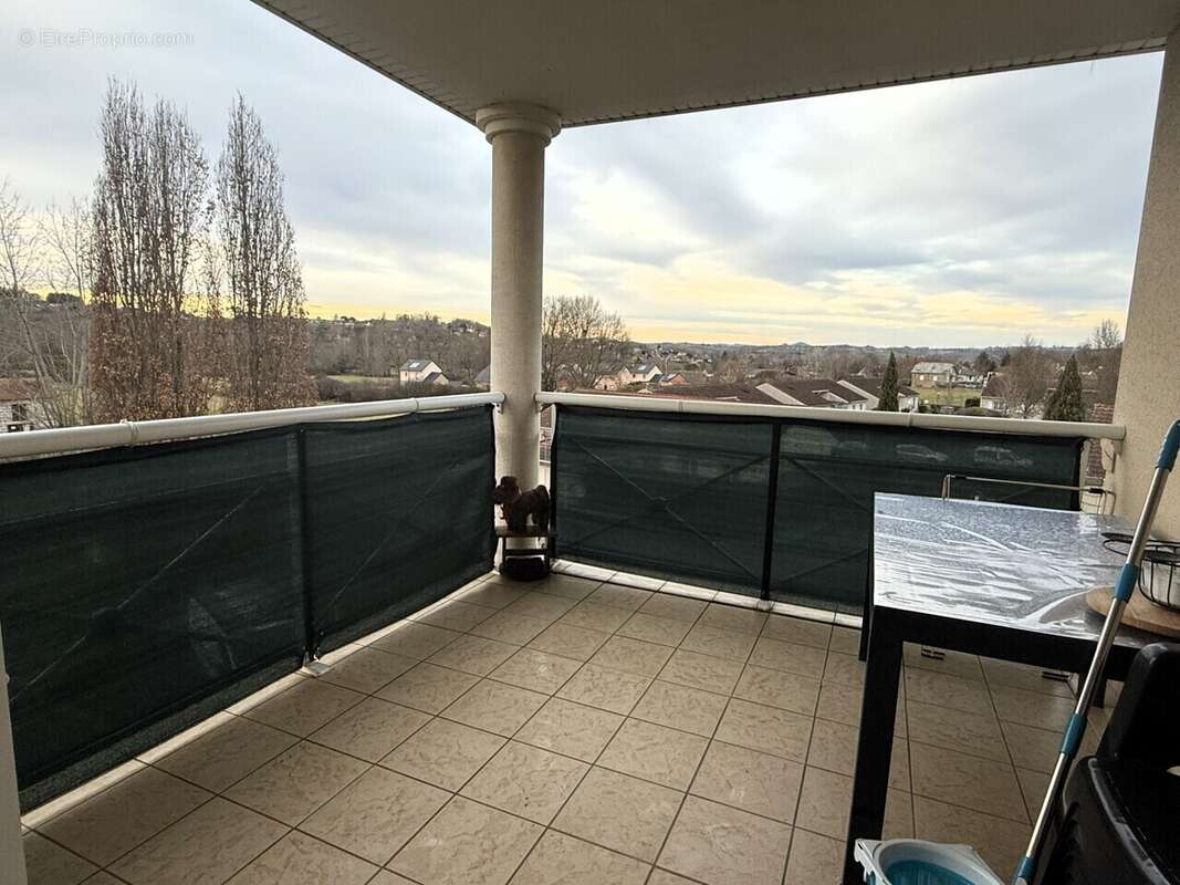 Appartement à LARCHE