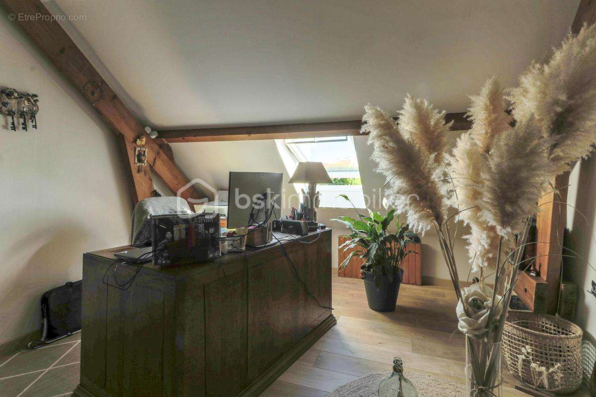 Maison à LA QUEUE-EN-BRIE