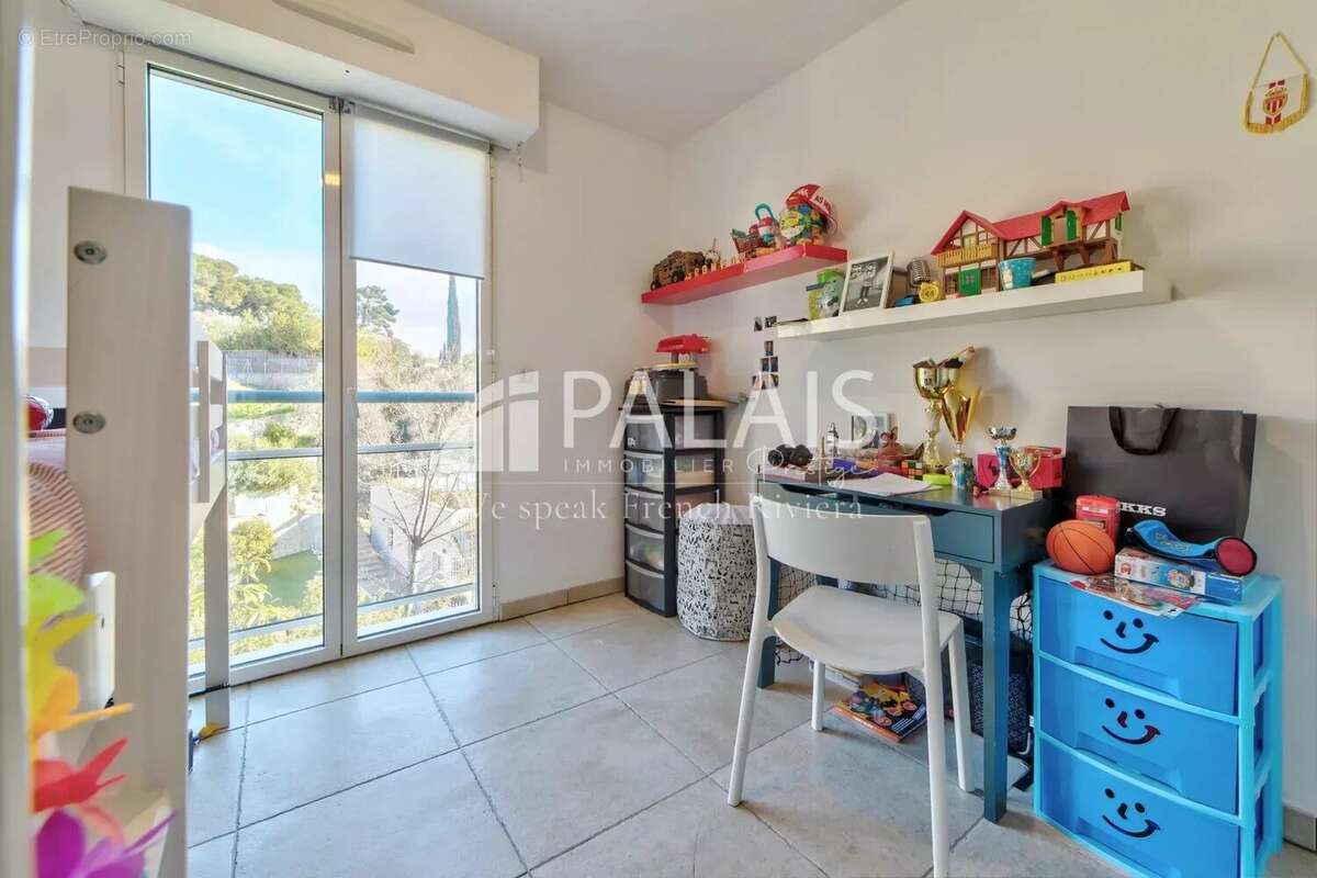 Appartement à ROQUEBRUNE-CAP-MARTIN