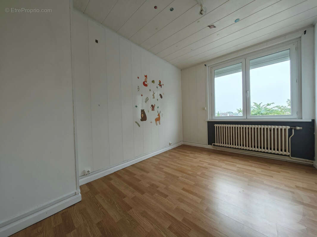 Maison Caudry - 4 chambres - garage - sous sol complet - photo 6