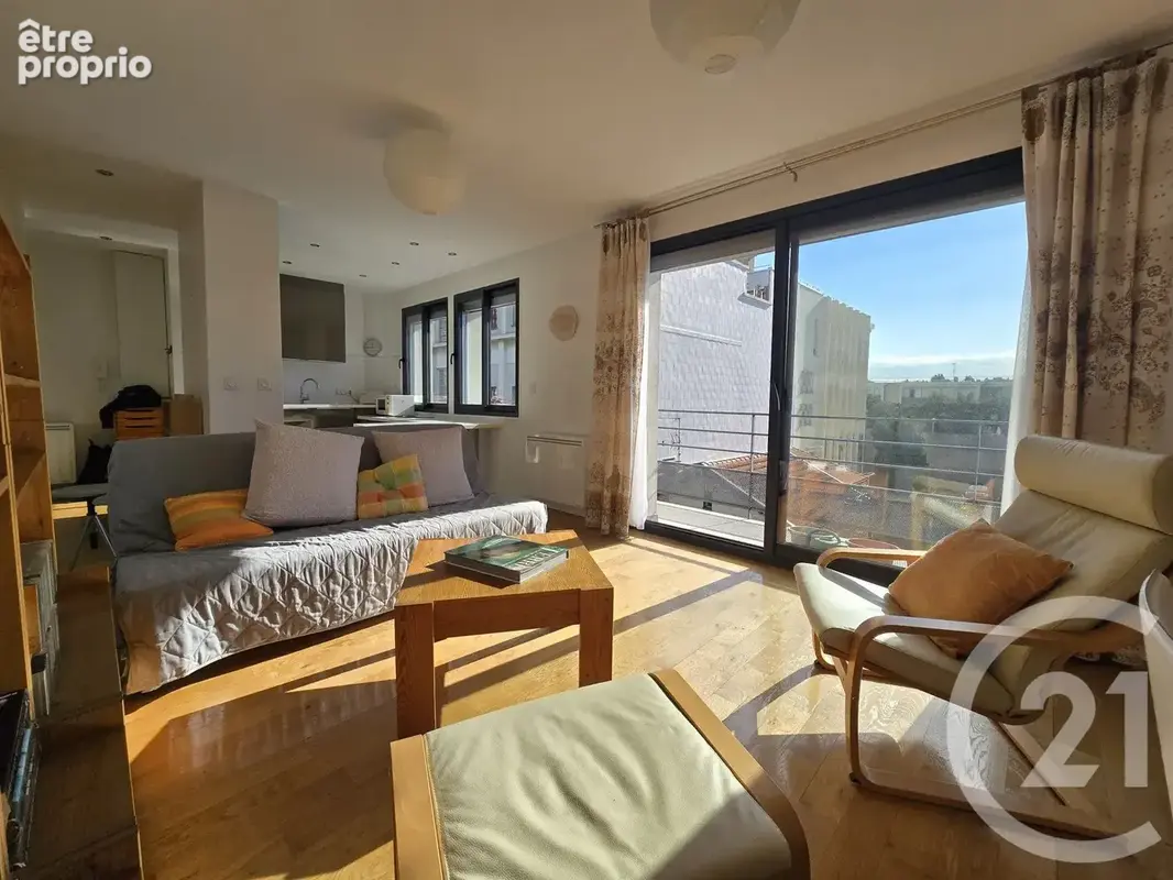 Appartement 2 pièces 45 m² · à Saint-Maur-des-Fosses · 44,9 m² · 282 000 €