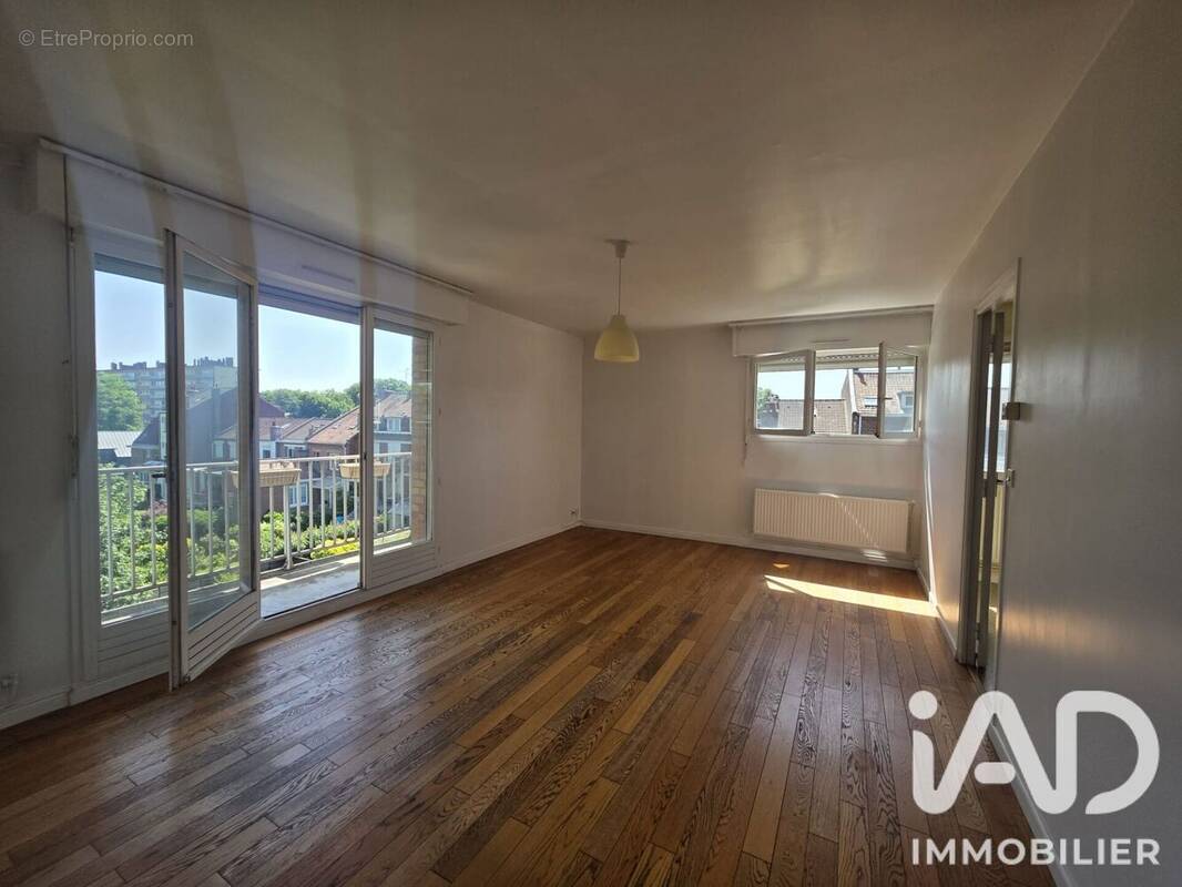 Photo 1 - Appartement à LAMBERSART