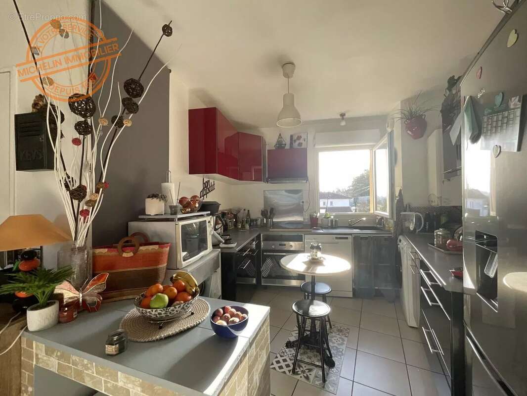 Appartement à ANSE