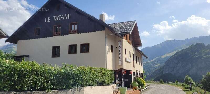Commerce à VALLOIRE