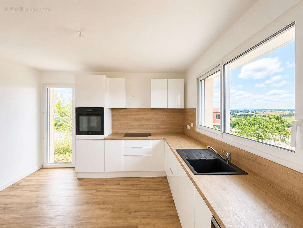 Maison contemporaine de plain-pied   117 m2   4 chambres   Vue dégagée - photo 3
