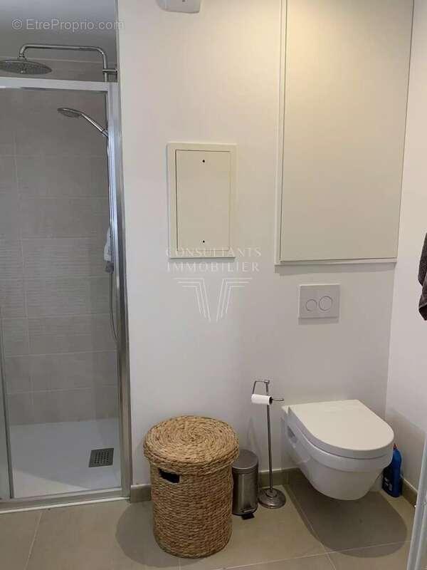 Appartement à ISSY-LES-MOULINEAUX