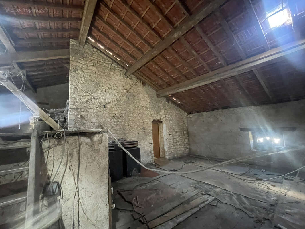 Ensemble immobilier - photo 19
