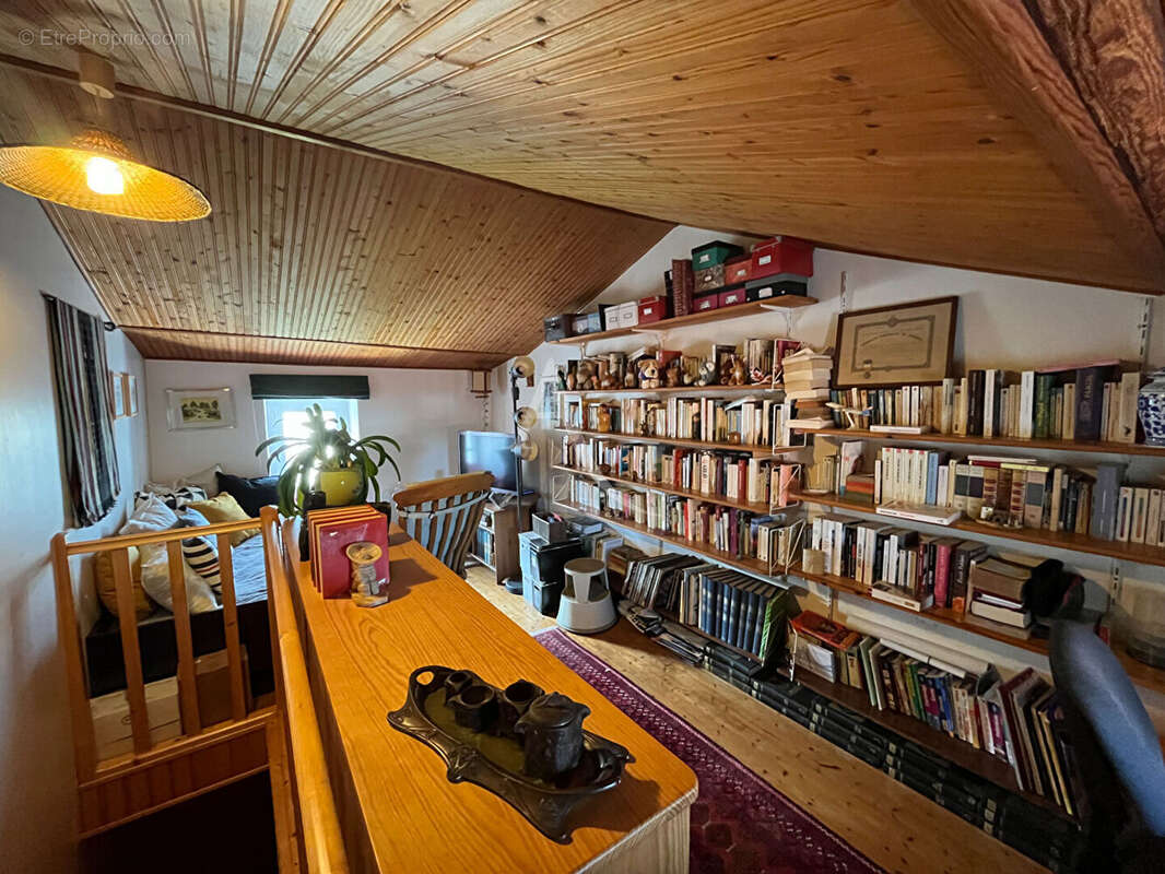 Maison à SAINT-ETIENNE-DE-MER-MORTE