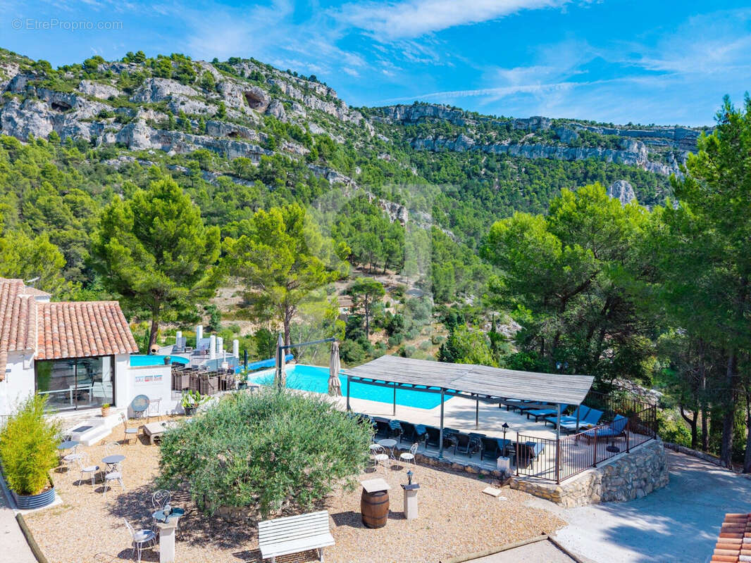 Maison à L'ISLE-SUR-LA-SORGUE