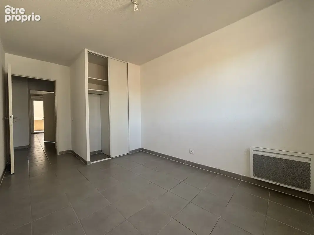 Appartement T3 de 66 m2 avec vaste terrasse de 18 m2 et garage fermé   Marseille 13004 Les Chartreux - photo 7