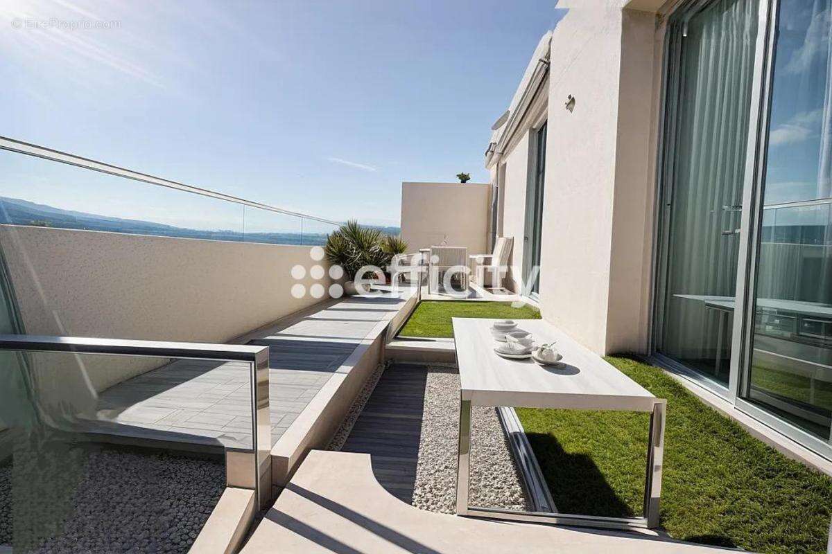 Appartement à MARSEILLE-8E