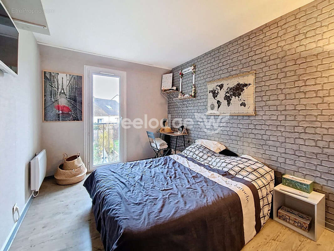 Maison à JOUY-LE-MOUTIER