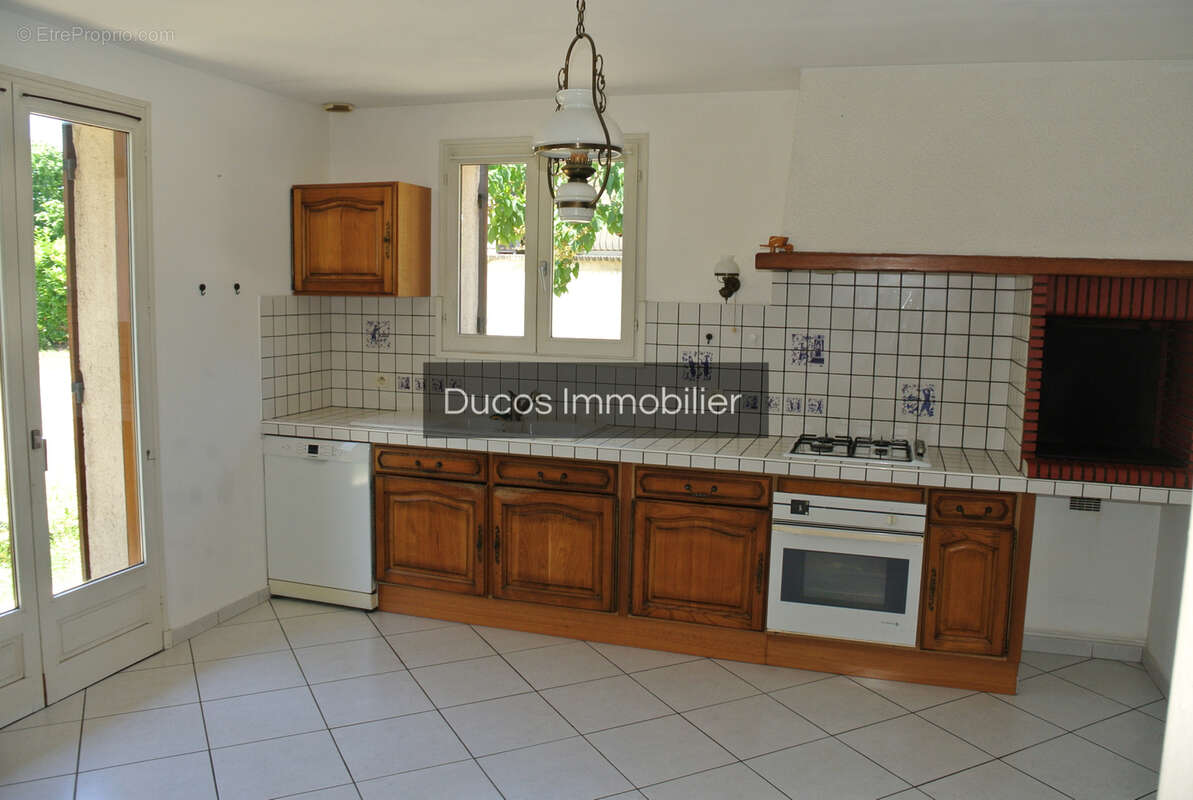 Mamande maison de plain pied 3 chambres et 2 garages - photo 12