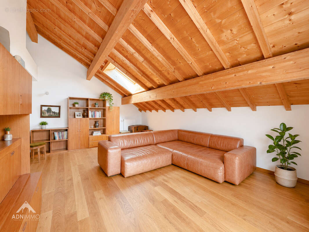 Maison à SERGY