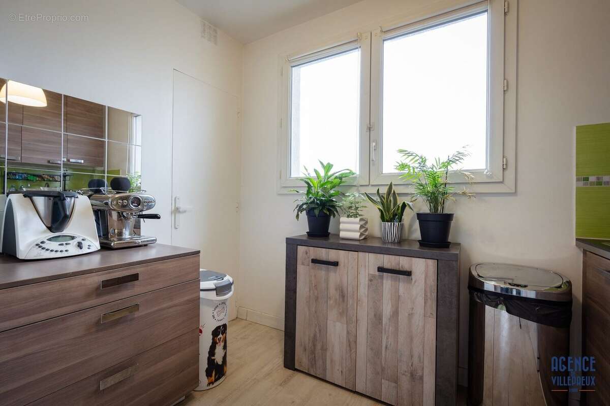 Appartement 56 m² à Les Clayes-Sous-Bois  - photo 5