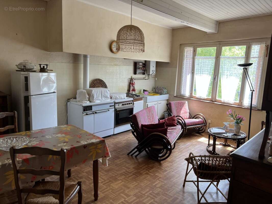 Maison 99 m² à Castelsagrat  - photo 6