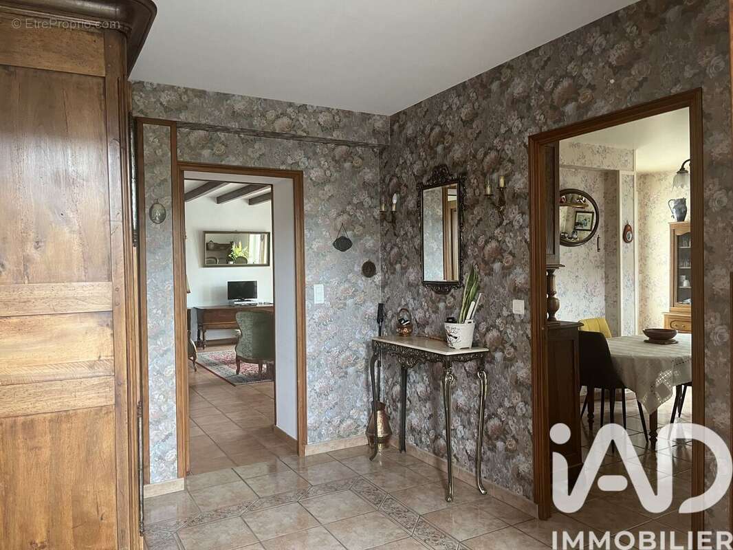 Photo 4 - Maison à THOISY-LA-BERCHERE