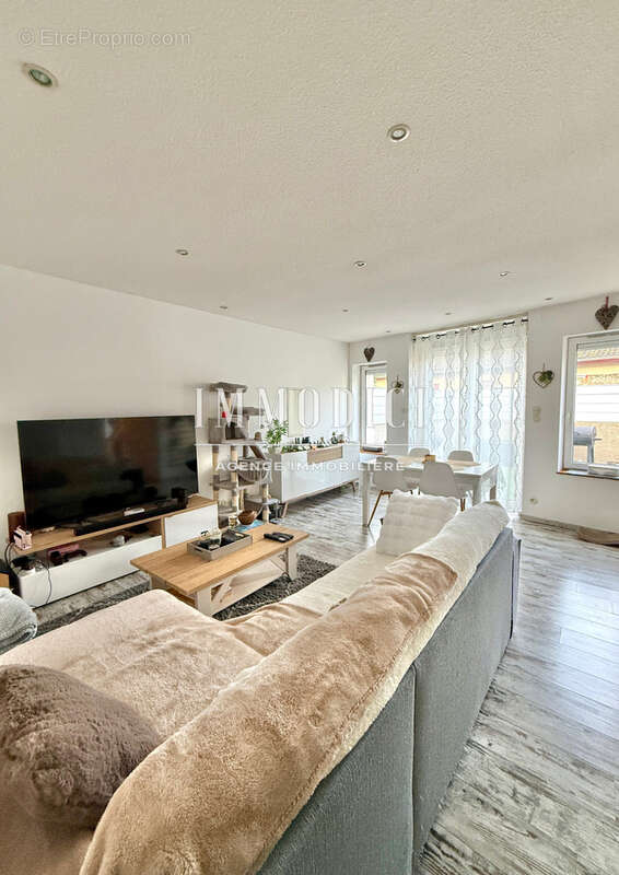 Appartement à LA CHAPELLE-DE-GUINCHAY