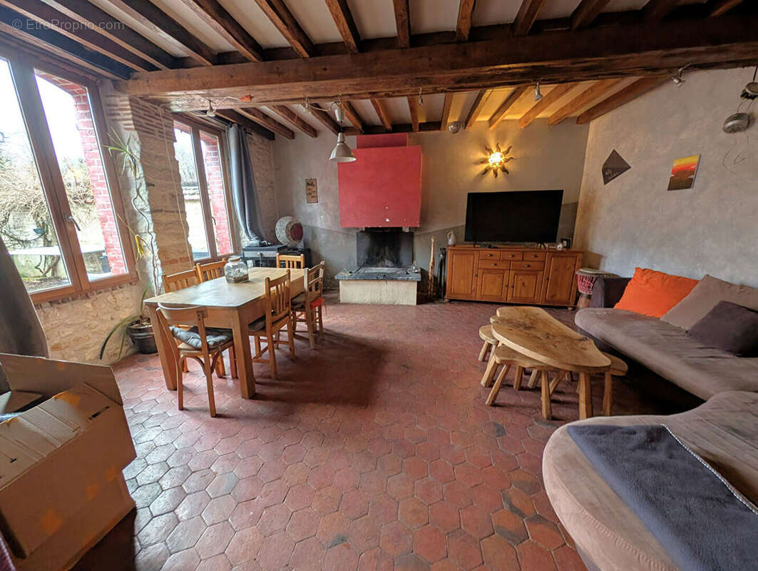Maison à SAINT-MAURICE-LE-VIEIL