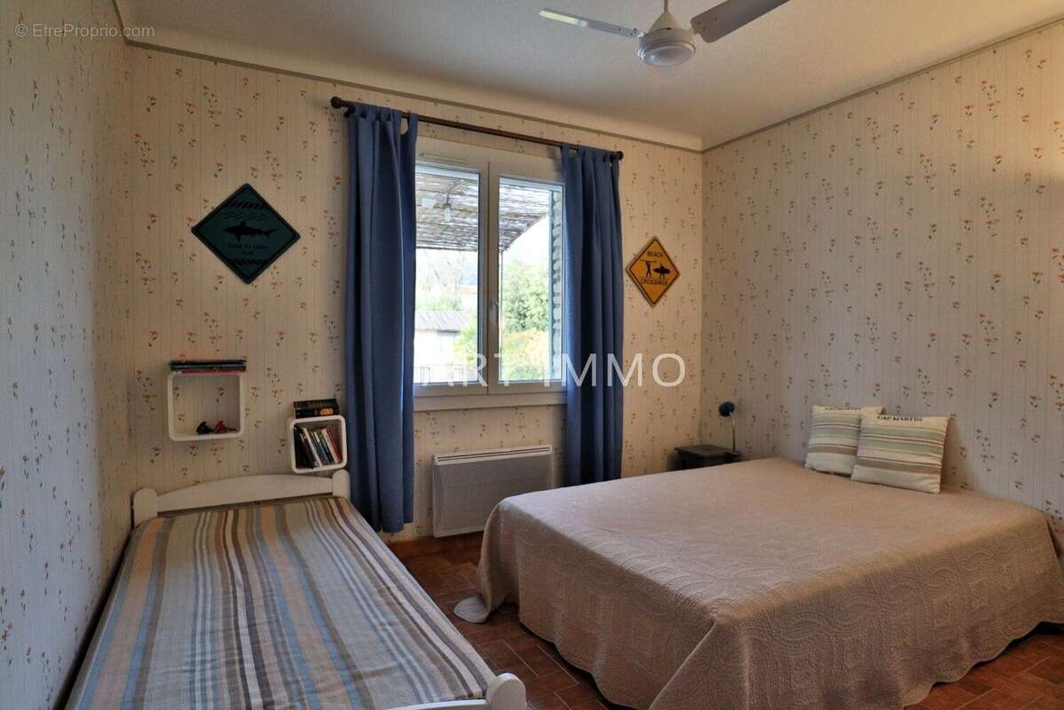 Maison à SAINT-SATURNIN-LES-APT