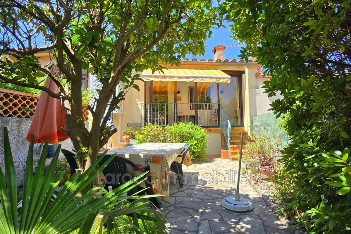 Maison à LAROQUE-DES-ALBERES