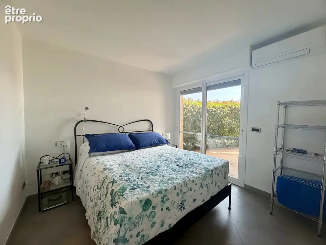 Exceptionnel deux pièces en rez-de-jardin avec parking, vue panoramique sur la mer et la Principauté de Monaco - photo 14