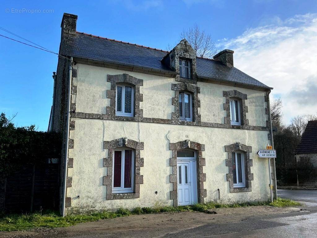 Maison à GUERN
