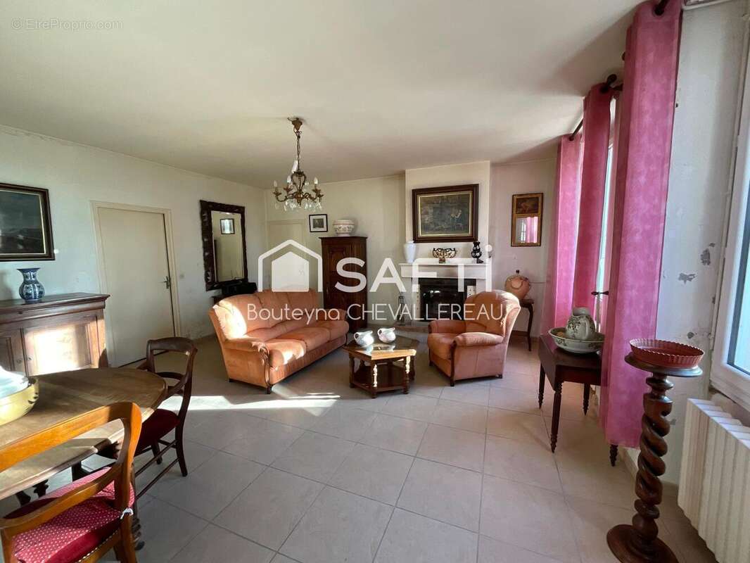 Photo 5 - Maison à SAINT-ESTEPHE