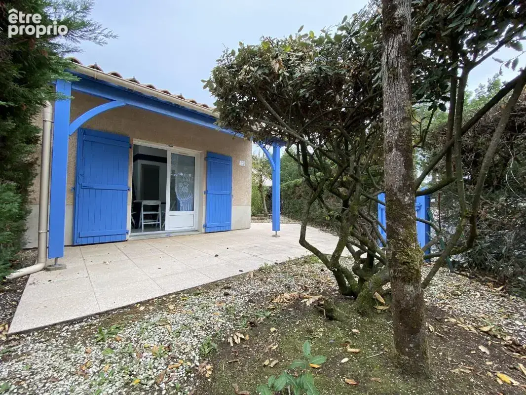 Maison à LES MATHES