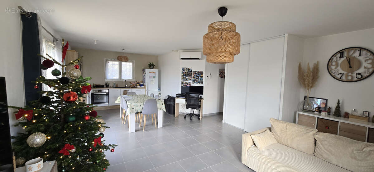 Maison à JONQUIERES