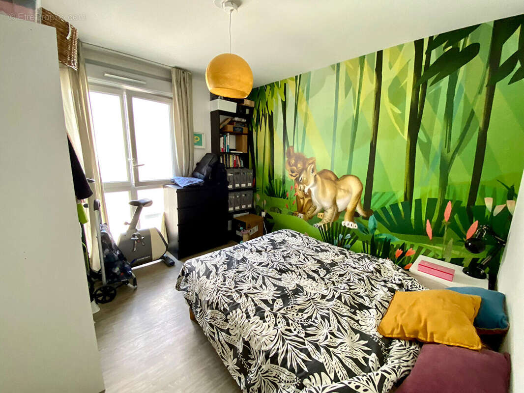 Appartement à SARTROUVILLE