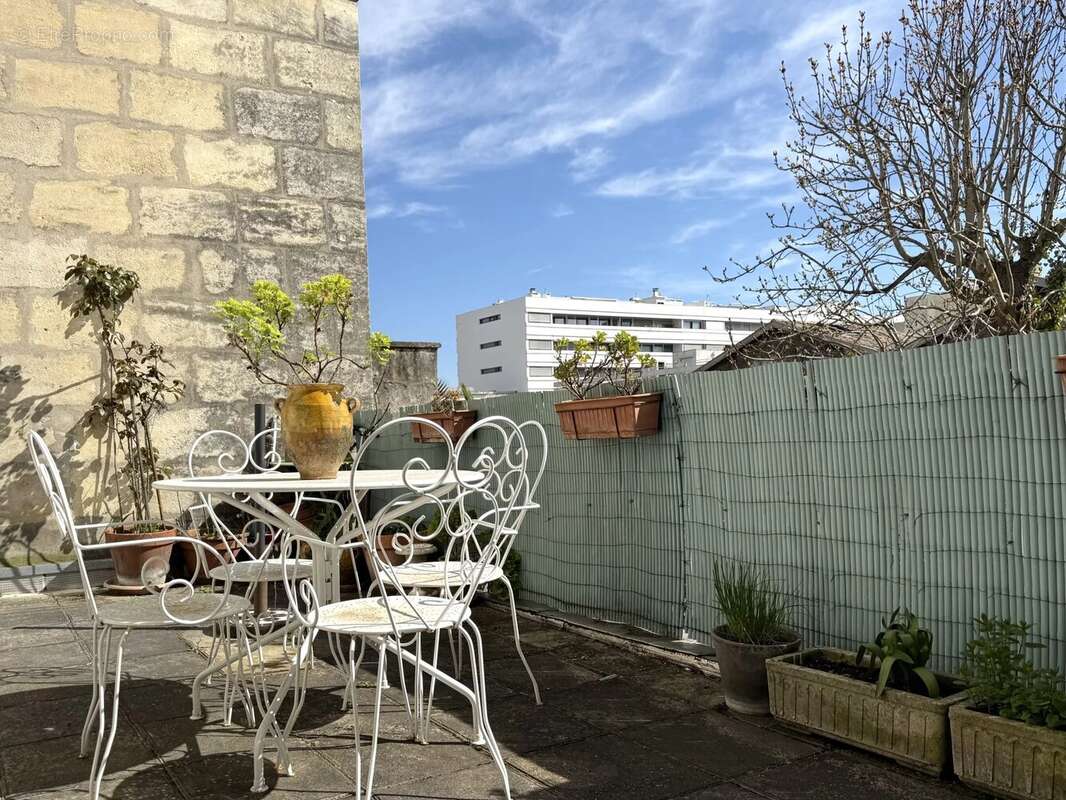 Appartement à BORDEAUX