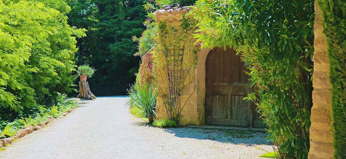Maison à GOUDARGUES