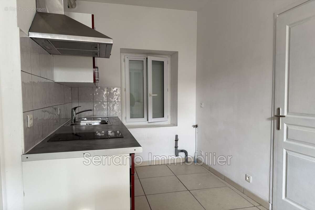 Appartement 100 m² à Chateaurenard  - photo 3